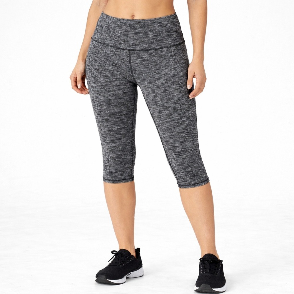 Victoria Sport Knockout by Victoria Secret Grey Heathered Capri Leggings Size L